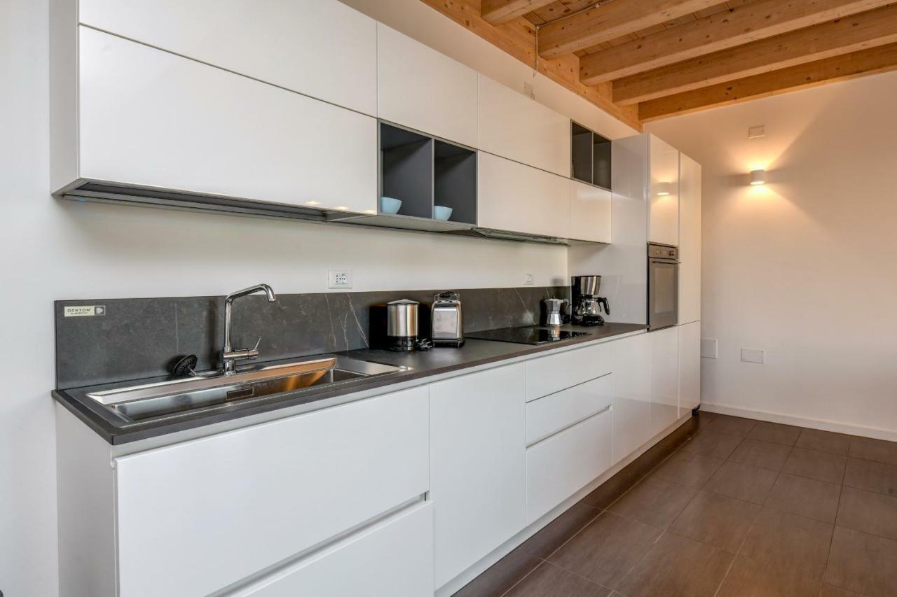 פסקיארה דל גארדה My Peschiera Family Home Deluxe מראה חיצוני תמונה