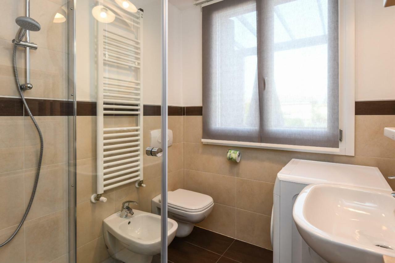 פסקיארה דל גארדה My Peschiera Family Home Deluxe מראה חיצוני תמונה
